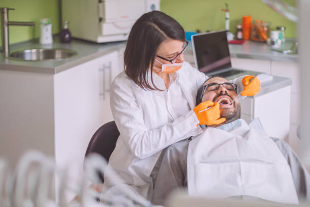 Best Emergency Dentist for Knocked-Out Tooth in Lake Alfred, FL